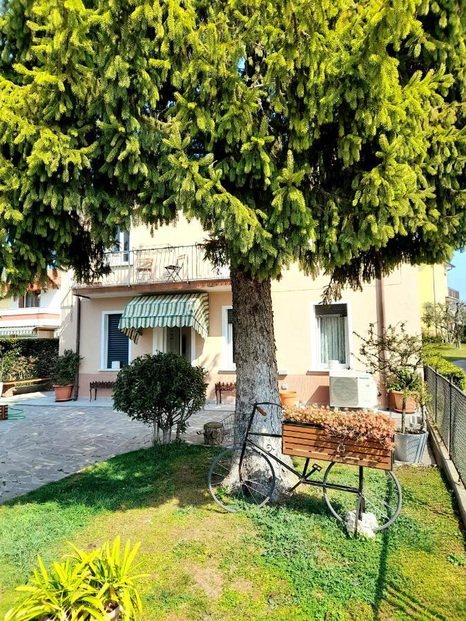 Appartement Les Amis à Peschiera del Garda Extérieur photo